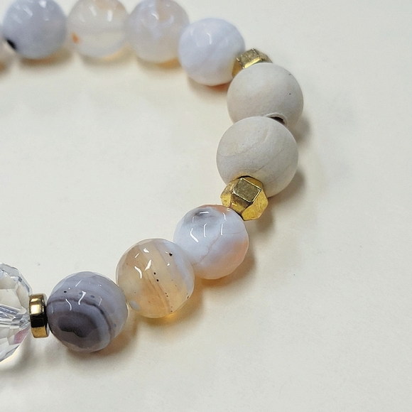 Faceted Semiprecious Agate Beaded Essential Oil Diffuser Elastic Bracelet - Picture 6 of 6